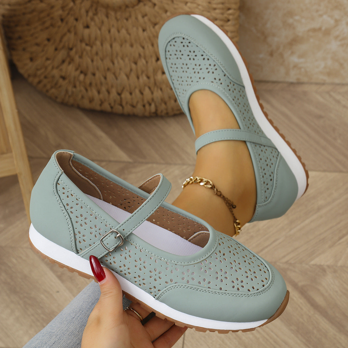 Hollow Out Breathable One Pedal Casual Sports Single-layer Shoes